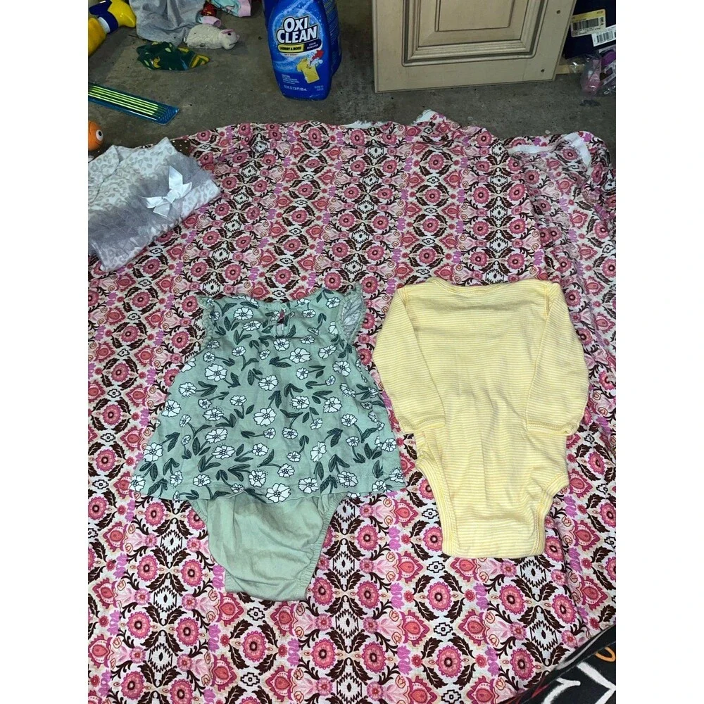 Lot of 6 Baby Girl’s Bodysuits Size 6 Months
